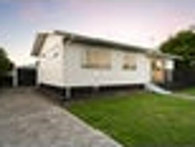 House for sale in Deanwell, Hamilton City