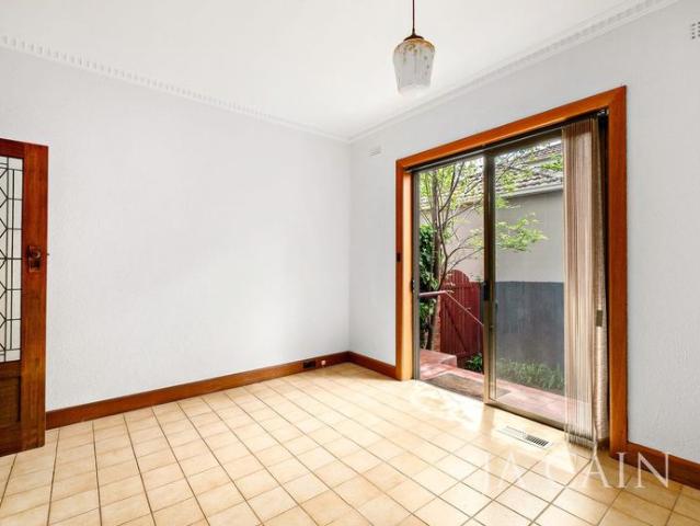 Apartment for rent in Surrey Hills, Melbourne