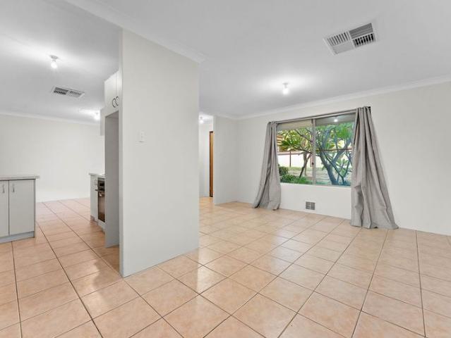House for rent in High Wycombe, Western Australia