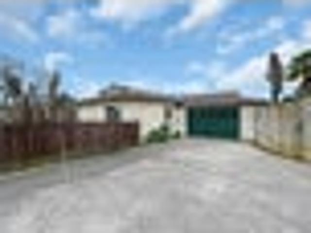 House for sale in Howick, Oroua County