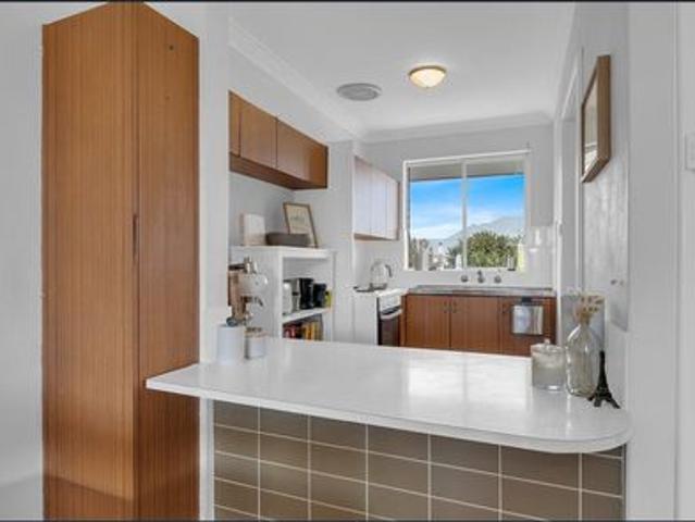 Apartment for rent in Rockingham, Queensland