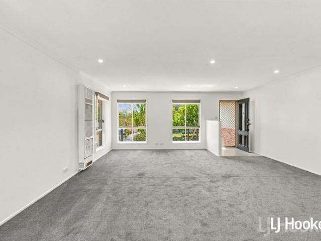 House for rent in Queanbeyan West, Queanbeyan