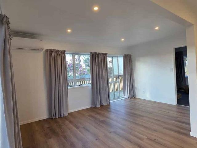 House for rent in Whangaparaoa