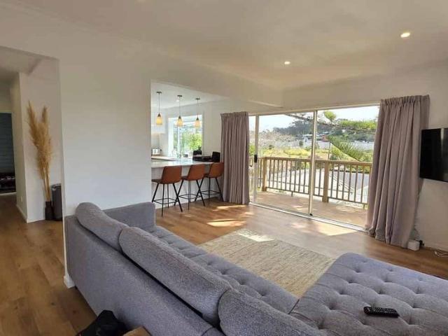 House for rent in Whangaparaoa, Oroua County