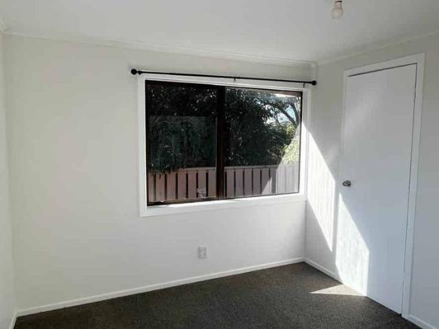 House for rent in Owhata, Oroua County