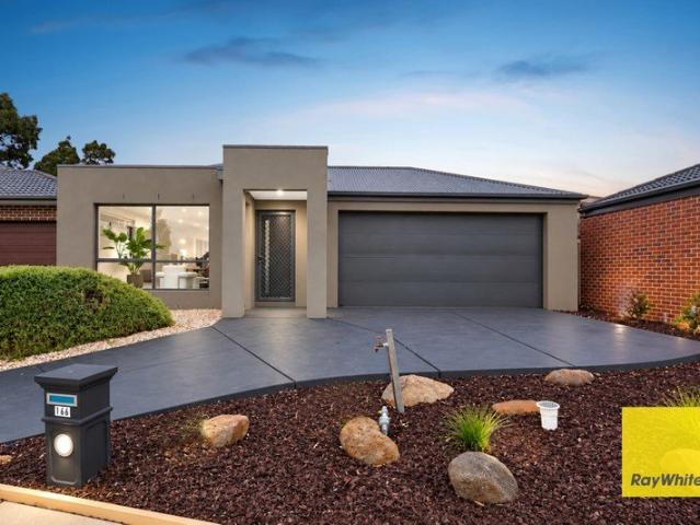 House for sale in Prominence, Melbourne