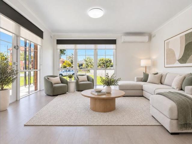 House for rent in Gladstone Park, Melbourne