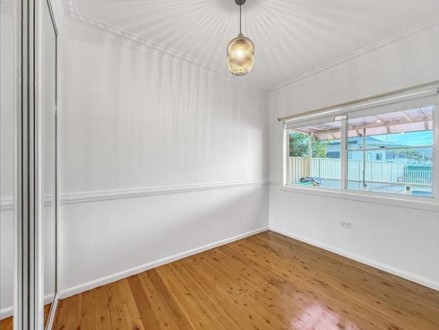 House for rent in Wollongong West, New South Wales