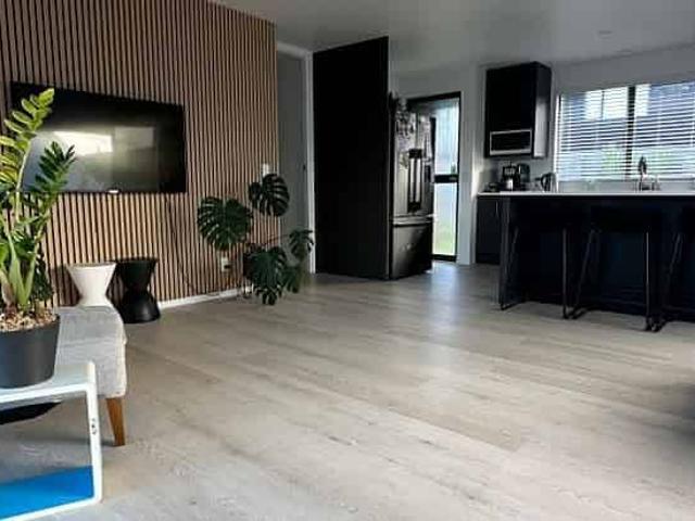 House for rent in Owhata