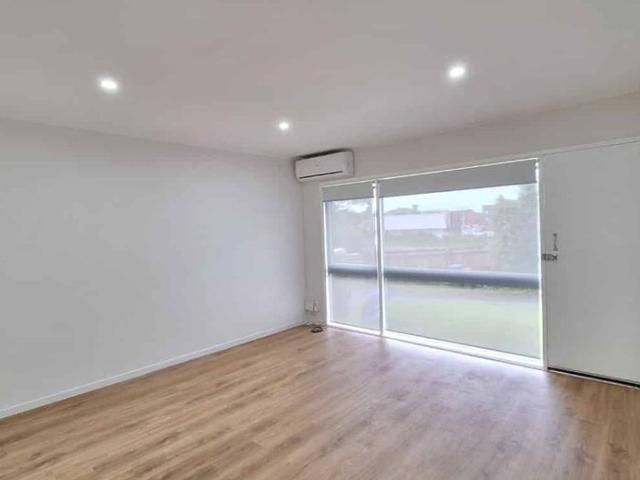 Apartment for rent in Panmure, Oroua County