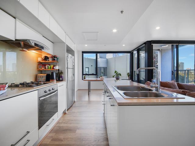 Apartment for sale in Docklands, Melbourne