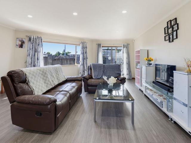 House for rent in Chartwell Shopping Centre, Hamilton City