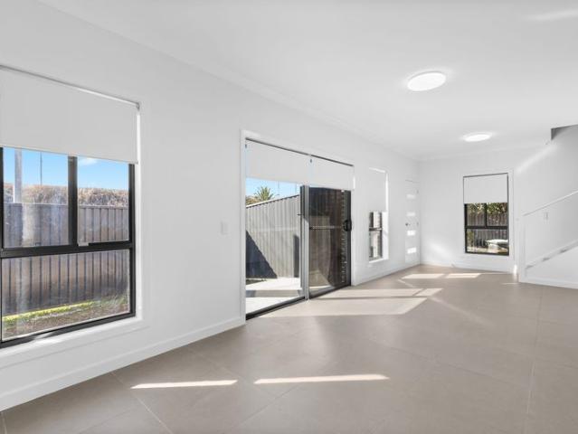 Townhouse for rent in Sydney, New South Wales
