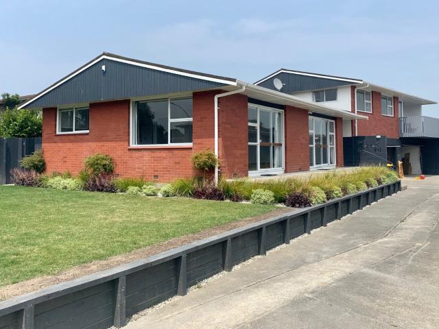 House for rent in Chaslands, Canterbury