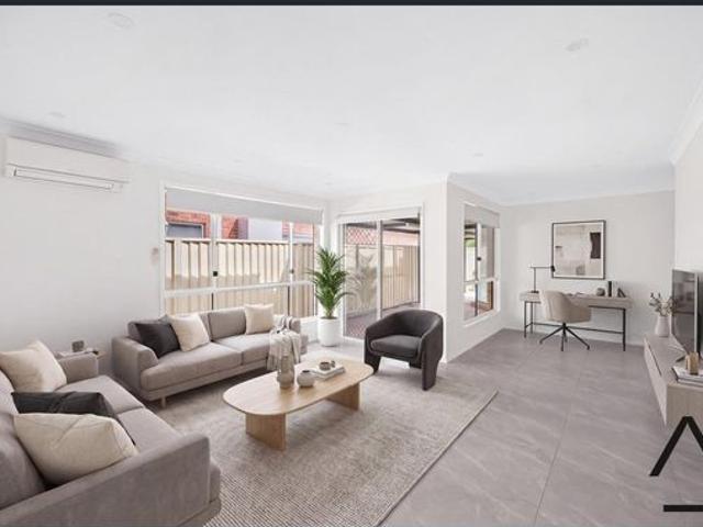 House for rent in Wattle Grove, Sydney