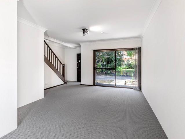 Townhouse for rent in Sydney, New South Wales
