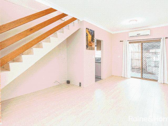 Townhouse for rent in Sydney, New South Wales