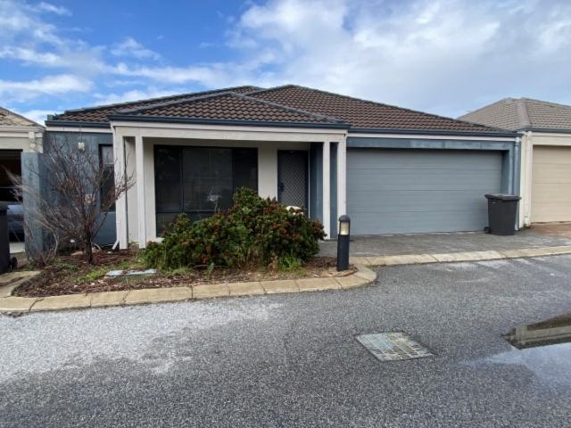 House for rent in Canning Vale, Western Australia