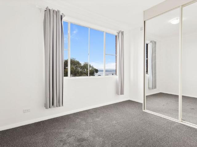 Apartment for rent in Wollongong West, New South Wales