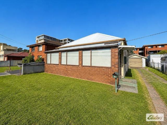House for rent in Wollongong West, New South Wales