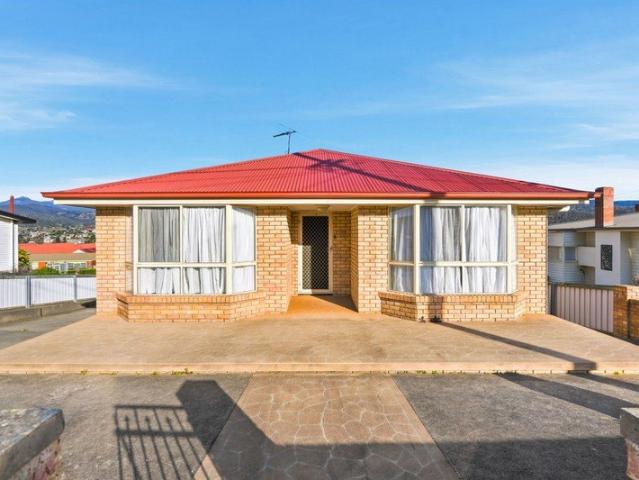 Apartment for rent in New Norfolk, Tasmania