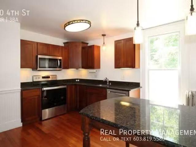 Condo for rent in Dover