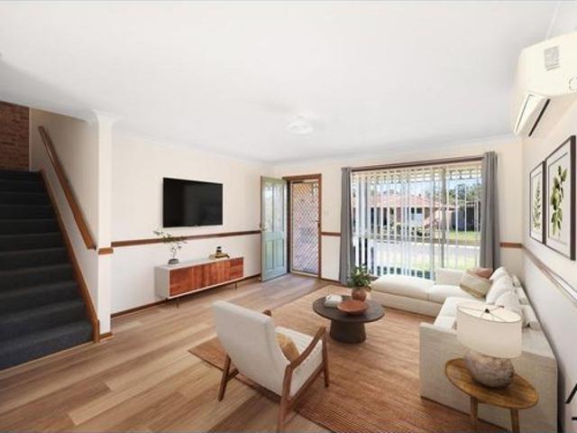 Townhouse for rent in Sydney, New South Wales