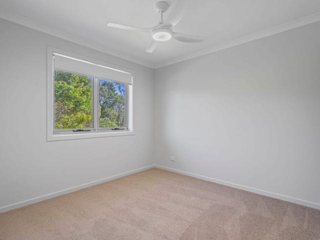 Townhouse for rent in Fernbrook, Queensland