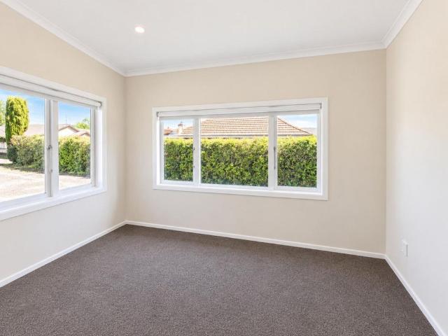 House for rent in Hamilton East, Hamilton City