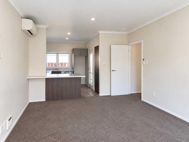 House for rent in Hamilton East, Hamilton City