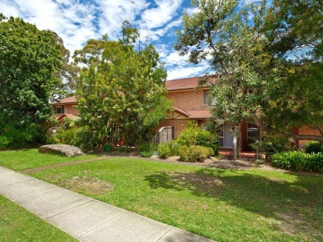 Townhouse for rent in Sydney, New South Wales