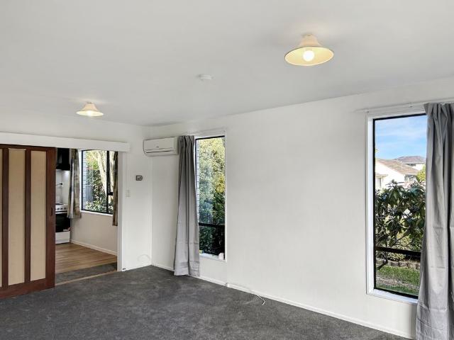 House for rent in Chaslands, Canterbury