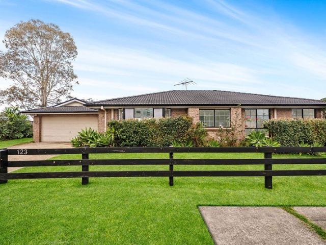 House for rent in Mount Annan, Sydney