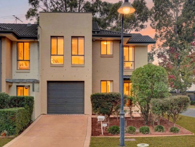 Townhouse for sale in Sydney, New South Wales