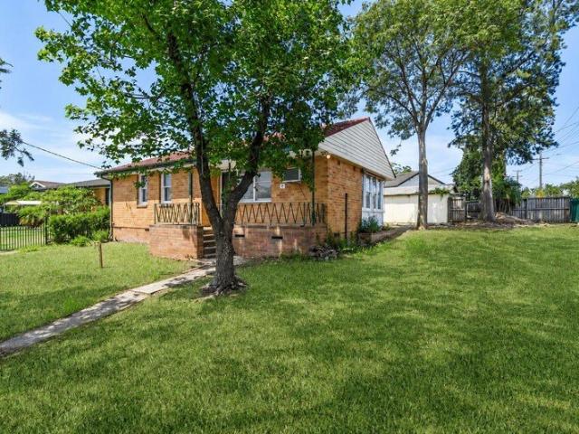 House for rent in Whalan, Sydney