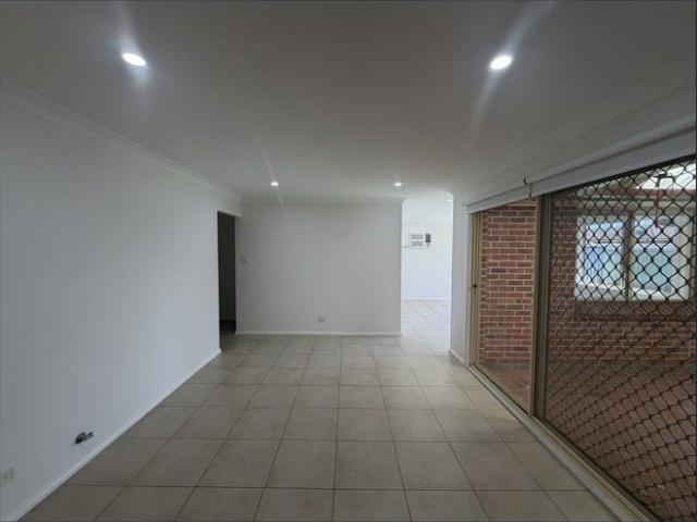 House for rent in Glenmore Park, Sydney