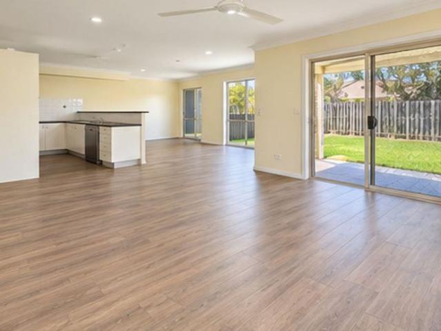 Townhouse for rent in Coomera, Gold Coast City
