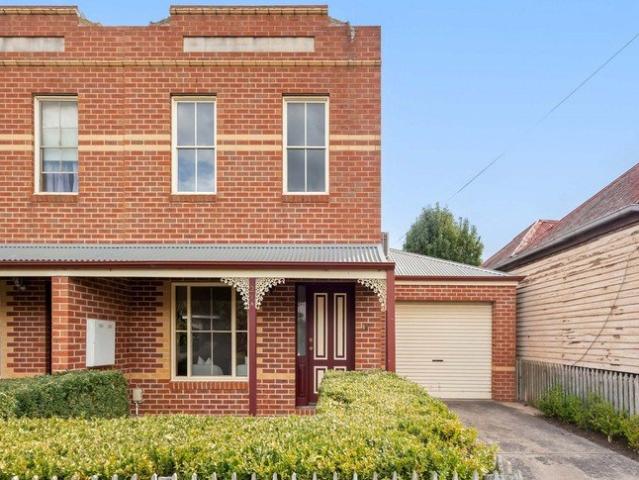 Townhouse for sale in Ballarat, Victoria