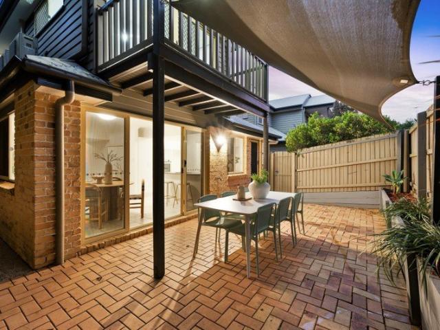Townhouse for sale in Toombul, Queensland