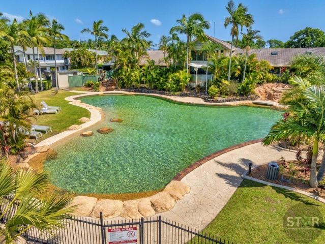 Townhouse for sale in Mermaid Waters, Gold Coast City