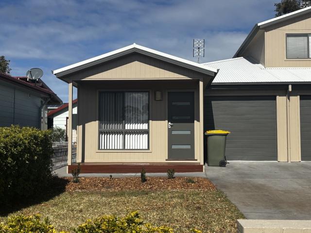 House for rent in Lake Haven, New South Wales
