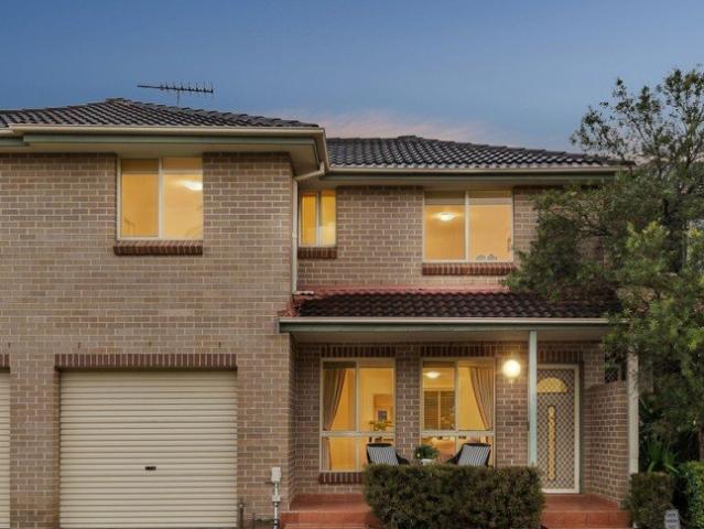 Townhouse for rent in Sydney, New South Wales