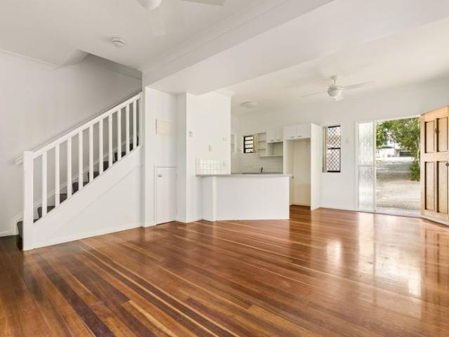Townhouse for rent in Toombul, Queensland