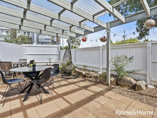 Townhouse for rent in Toombul, Queensland