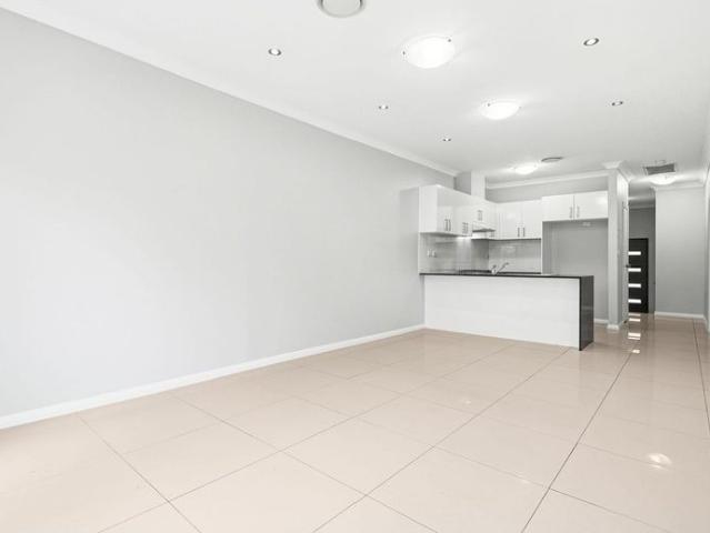 Townhouse for rent in Sydney, New South Wales