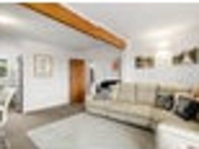 Apartment for sale in Awhitu
