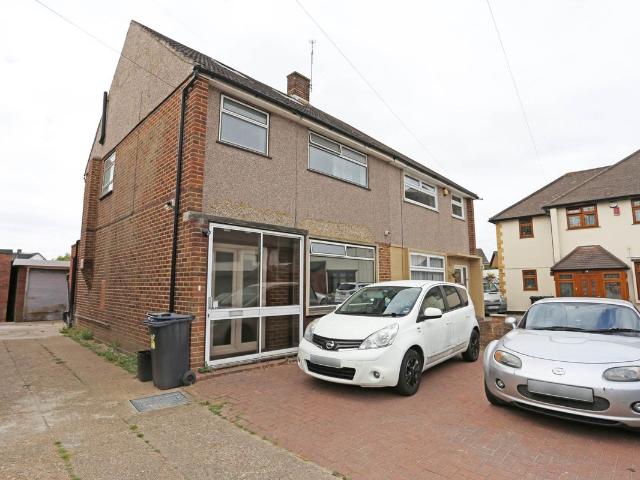 House for rent in Little Heath, Greater London