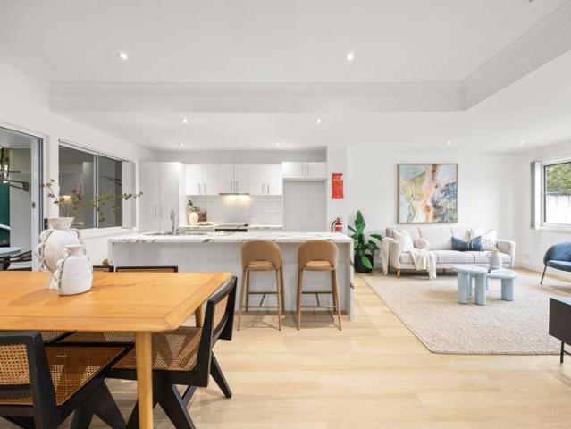 Townhouse for rent in Toombul, Queensland