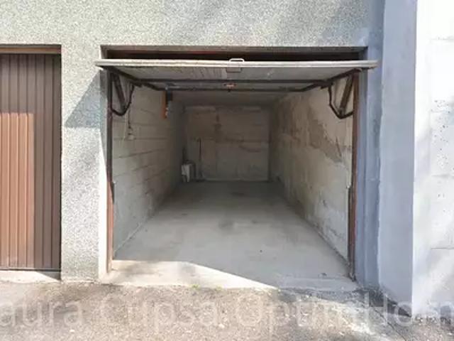 Garage vente à L'Haÿ-les-Roses, Fresnes