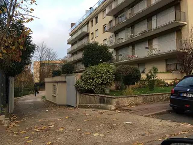Garage vente à L'Haÿ-les-Roses, Fresnes